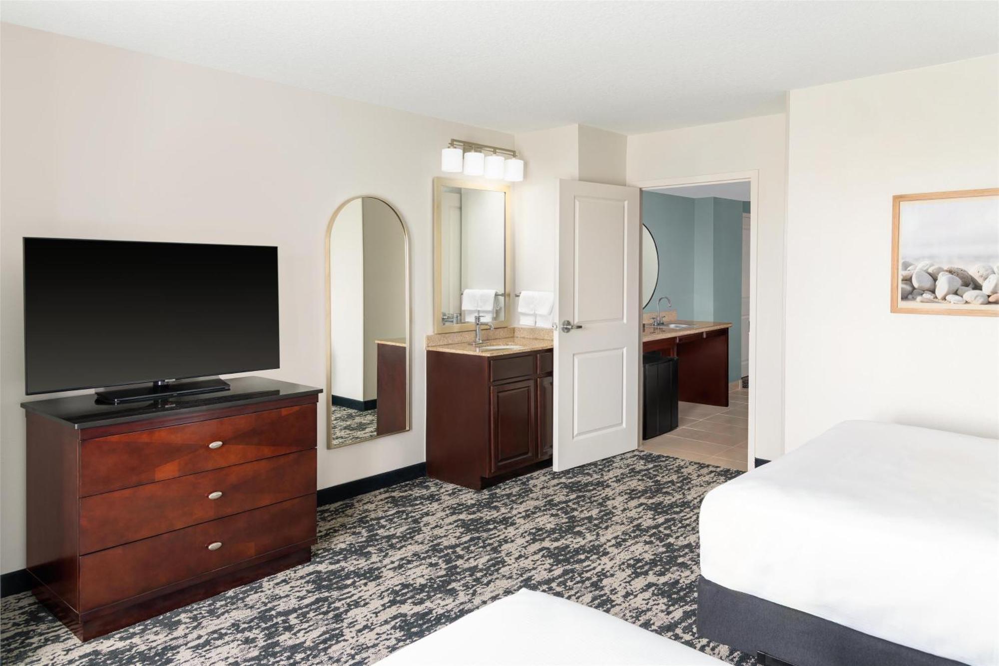 Embassy Suites Fort Myers - Estero Ngoại thất bức ảnh