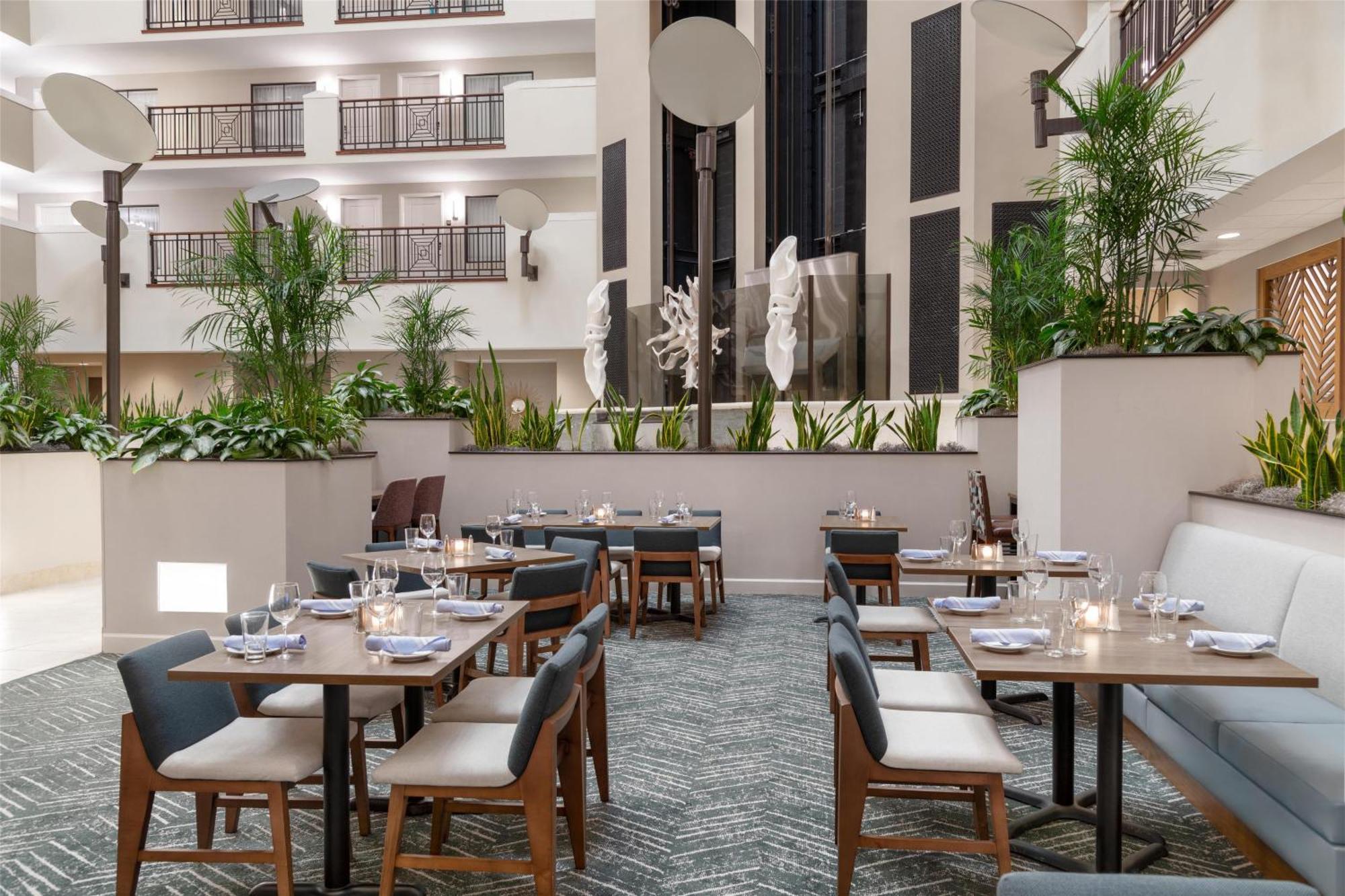 Embassy Suites Fort Myers - Estero Ngoại thất bức ảnh