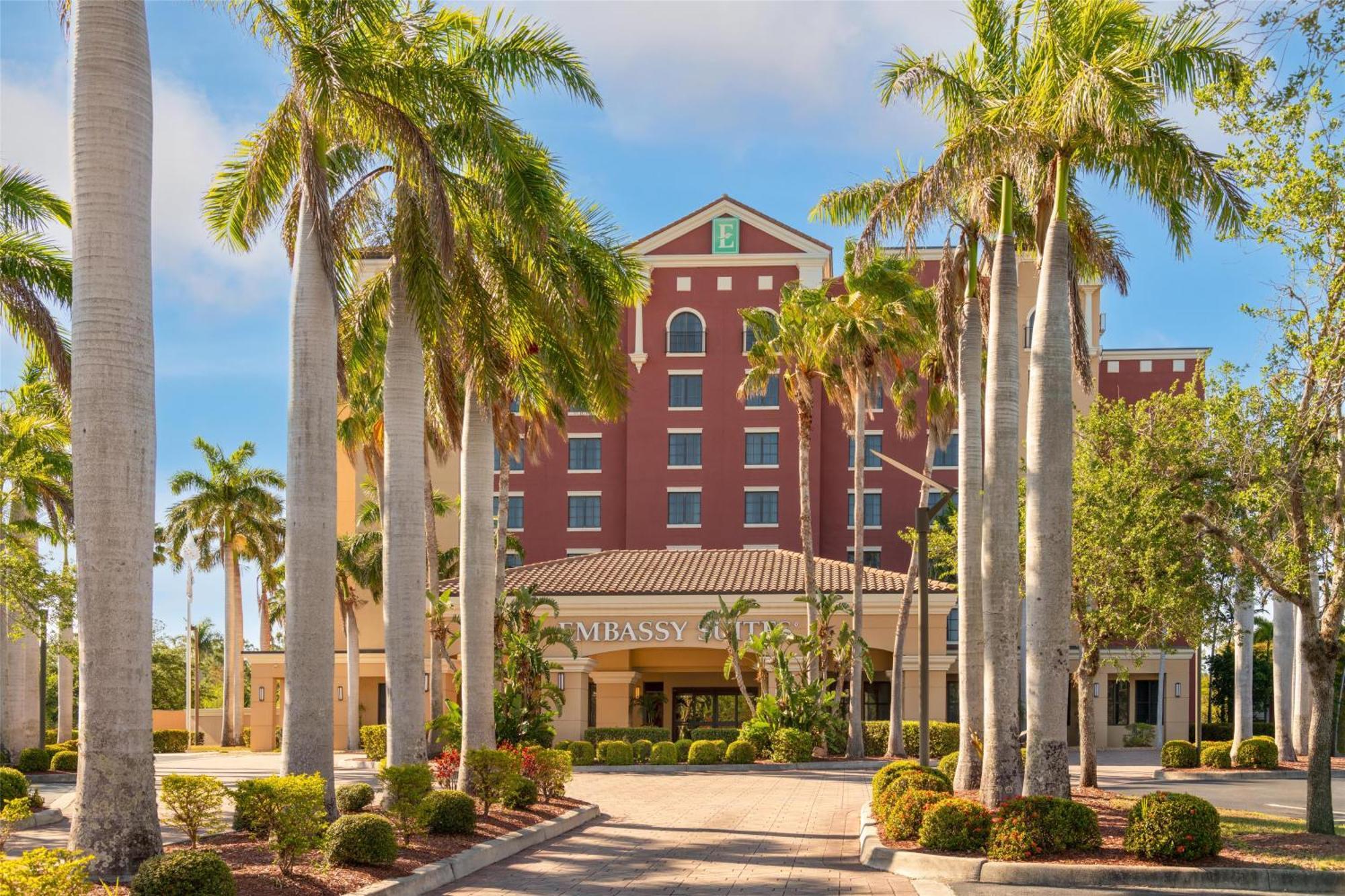 Embassy Suites Fort Myers - Estero Ngoại thất bức ảnh